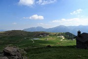 100 Rientriamo ai verdeggianti Piani dell'Avaro